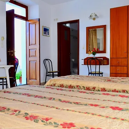Koki Aparthotel Lindos (Rhodes)